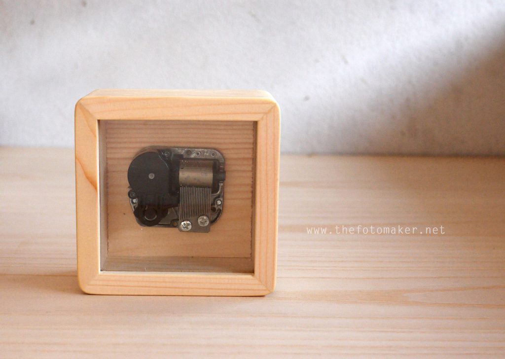 กรอบรูปกล่องดนตรี